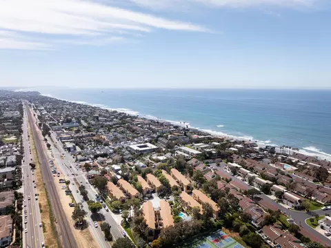 View/Area - 1680 N Coast Highway 101 #51, Encinitas, CA 92024 photo 3 of 4