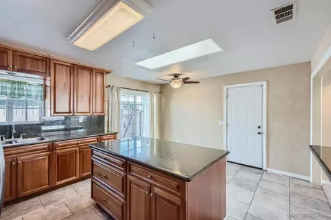 858 Banock St, Spring Valley, CA 91977 photo 7