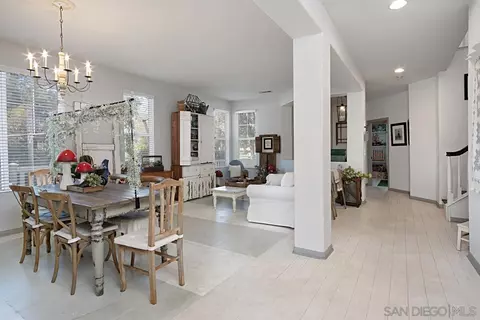 Dining - 28945 Savannah Dr, Temecula, CA 92591 photo 1 of 2