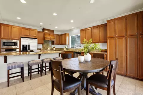 2454 Honeybell Ln, Escondido, CA 92027 photo 27