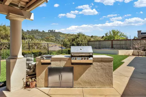 2454 Honeybell Ln, Escondido, CA 92027 photo 59