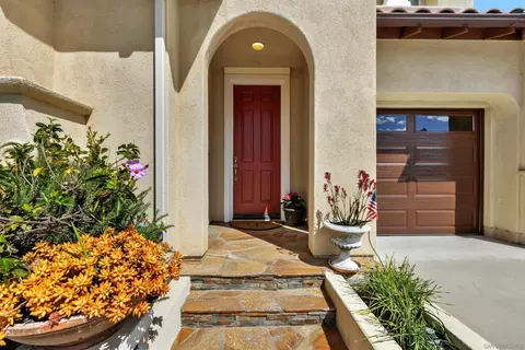 2454 Honeybell Ln, Escondido, CA 92027 photo 4
