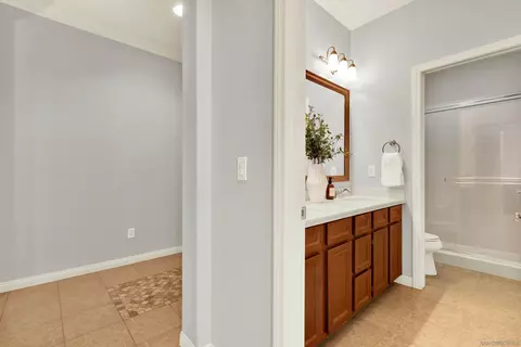 2454 Honeybell Ln, Escondido, CA 92027 photo 7