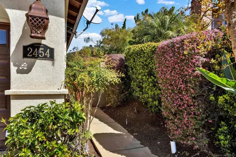 2454 Honeybell Ln, Escondido, CA 92027 photo 5