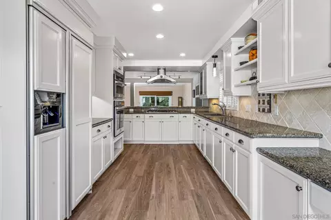 Kitchen - 3115 Via De Caballo, Encinitas, CA 92024 photo 2 of 5