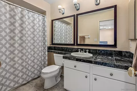 Bath - 3115 Via De Caballo, Encinitas, CA 92024 photo 3 of 3