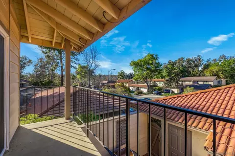 Exterior - 3115 Via De Caballo, Encinitas, CA 92024 photo 6 of 8