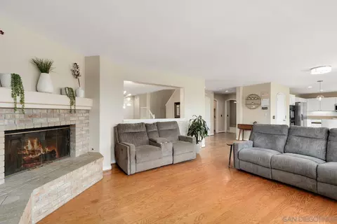 444 Lexington Cir, Oceanside, CA 92057 photo 9