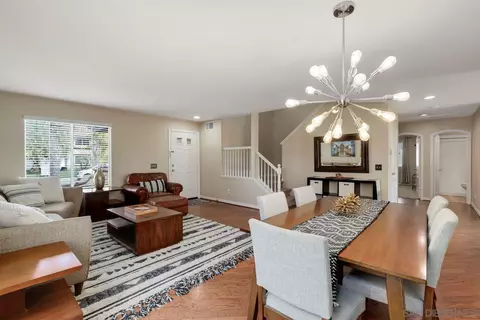 444 Lexington Cir, Oceanside, CA 92057 photo 2
