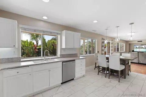 444 Lexington Cir, Oceanside, CA 92057 photo 11
