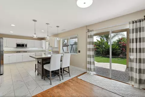 444 Lexington Cir, Oceanside, CA 92057 photo 10