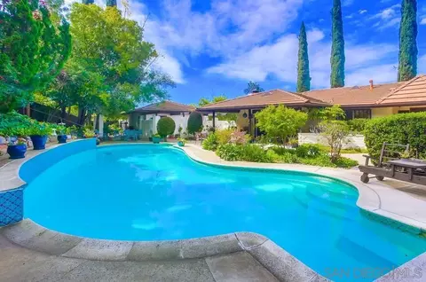 Exterior - 16325 Avenida Florencia, Poway, CA 92064 photo 7 of 15