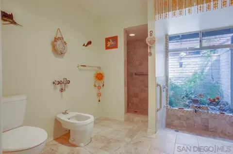 Bath - 16325 Avenida Florencia, Poway, CA 92064 photo 5 of 5