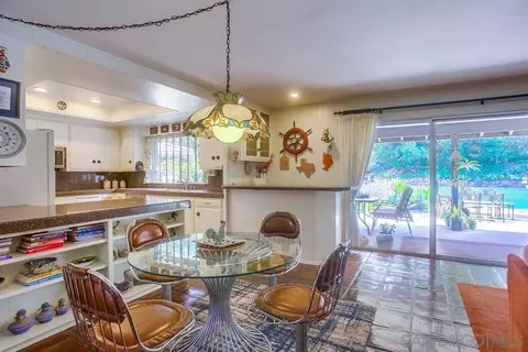 Dining - 16325 Avenida Florencia, Poway, CA 92064 photo 3 of 4