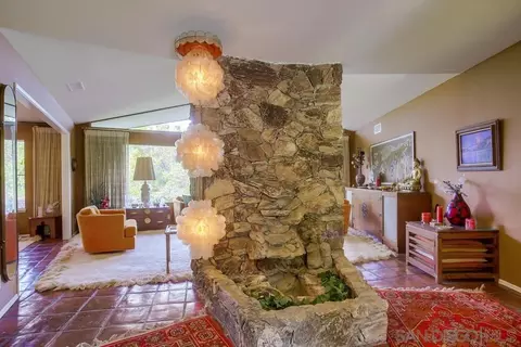 Living - 16325 Avenida Florencia, Poway, CA 92064 photo 1 of 6