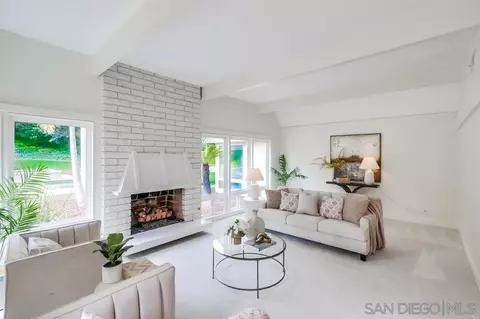 6746 Avenida Andorra, La Jolla, CA 92037 photo 8