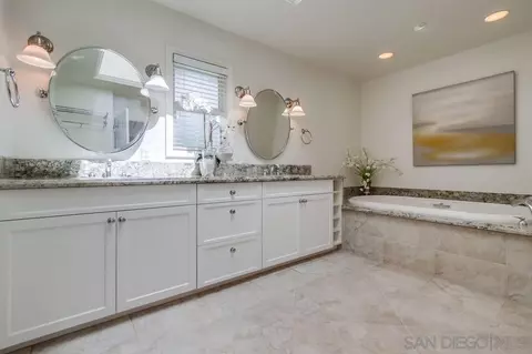 6746 Avenida Andorra, La Jolla, CA 92037 photo 31