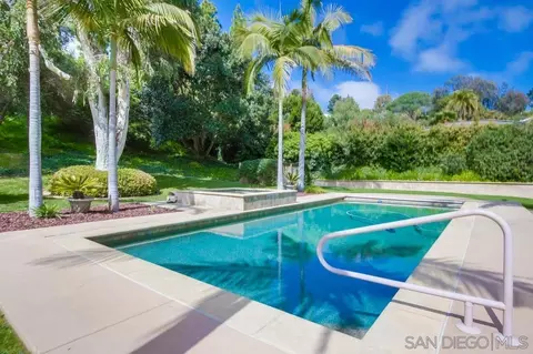 6746 Avenida Andorra, La Jolla, CA 92037 photo 46