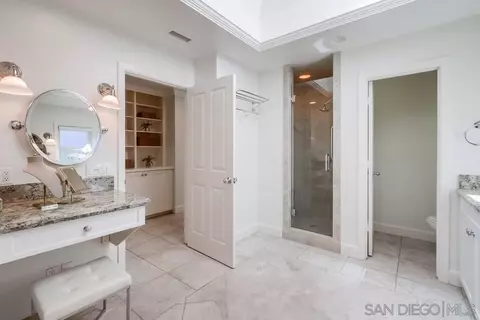 6746 Avenida Andorra, La Jolla, CA 92037 photo 32