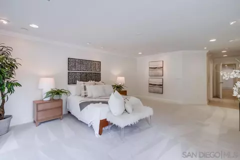 6746 Avenida Andorra, La Jolla, CA 92037 photo 26