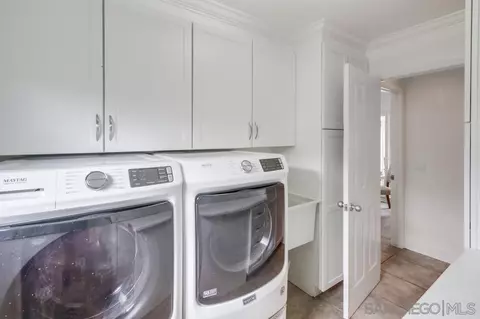 6746 Avenida Andorra, La Jolla, CA 92037 photo 22