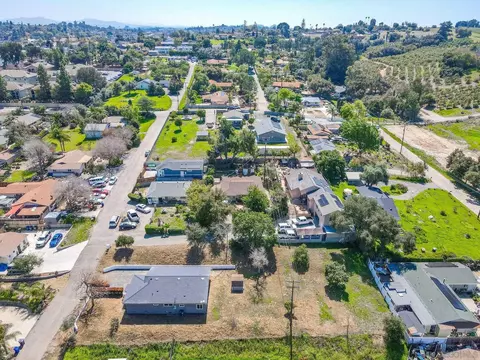 View/Area - 720 Darla Ln, Fallbrook, CA 92028 photo 7 of 13