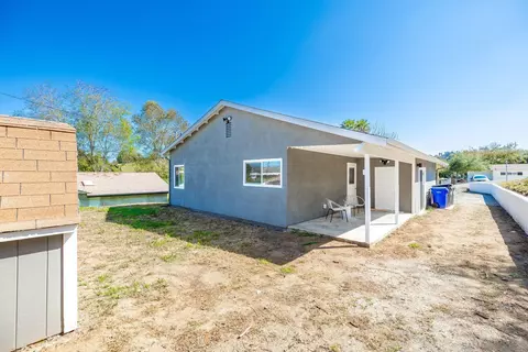 Exterior - 720 Darla Ln, Fallbrook, CA 92028 photo 8 of 13