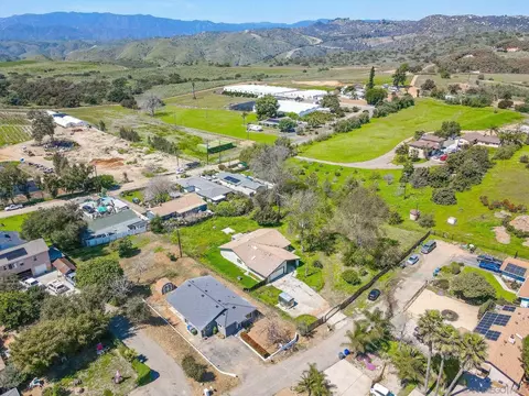 View/Area - 720 Darla Ln, Fallbrook, CA 92028 photo 9 of 13