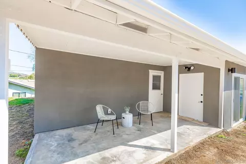 Exterior - 720 Darla Ln, Fallbrook, CA 92028 photo 7 of 13
