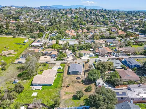 View/Area - 720 Darla Ln, Fallbrook, CA 92028 photo 4 of 13