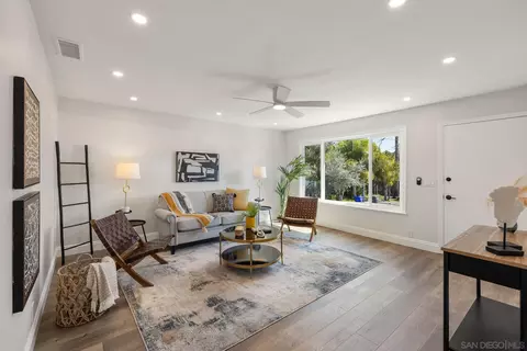 Living - 720 Darla Ln, Fallbrook, CA 92028 photo 2 of 2