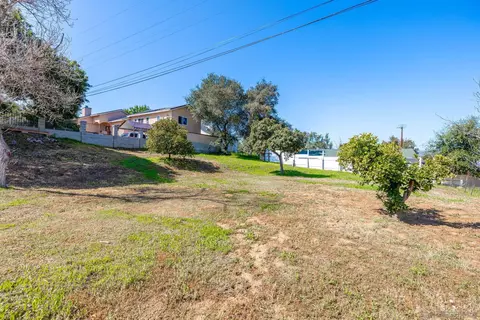 Exterior - 720 Darla Ln, Fallbrook, CA 92028 photo 13 of 13