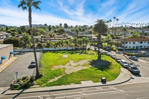 757 N Santa Fe Ave #22, Vista, CA 92083