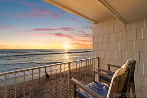 2955 Ocean St #16, Carlsbad, CA 92008