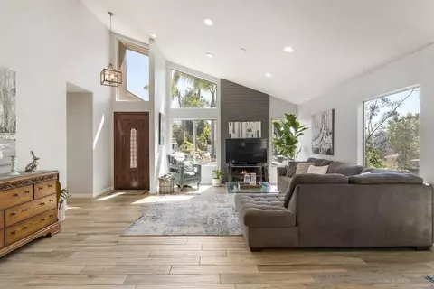 Living - 156 Little Oaks Rd, Encinitas, CA 92024 photo 2 of 4