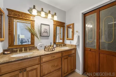 Bath - 156 Little Oaks Rd, Encinitas, CA 92024 photo 1 of 3