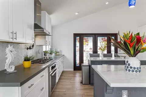 Kitchen - 156 Little Oaks Rd, Encinitas, CA 92024 photo 2 of 5