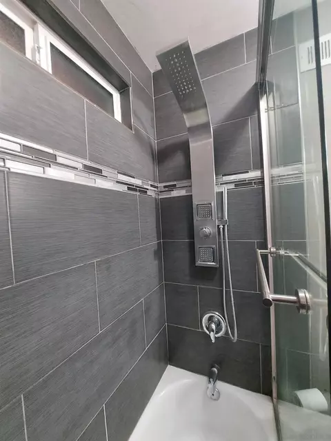 Bath - 3031 Highlands Blvd, Spring Valley, CA 91977 photo 5 of 5