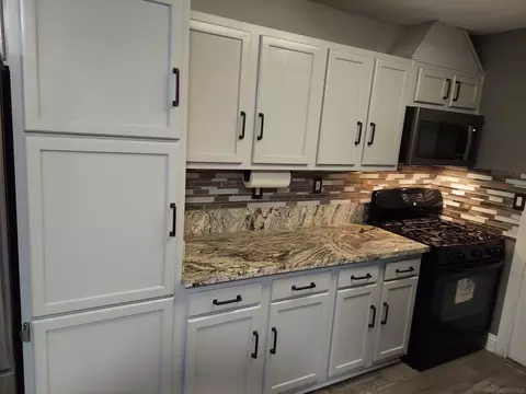 Kitchen - 3031 Highlands Blvd, Spring Valley, CA 91977 photo 5 of 10