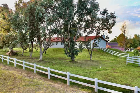 Exterior - 2441 Boundary Ave, Ramona, CA 92065 photo 8 of 10
