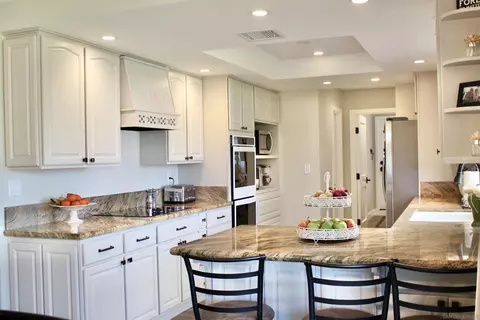 Kitchen - 2441 Boundary Ave, Ramona, CA 92065 photo 2 of 5