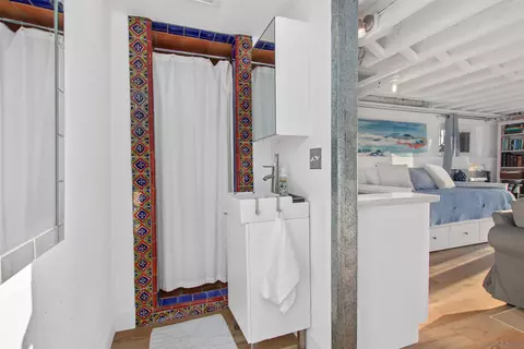 Bath - 4726 Boulder Pl, La Mesa, CA 91941 photo 3 of 3