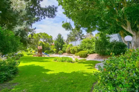 8867 Caminito Primavera, La Jolla, CA 92037 photo 48