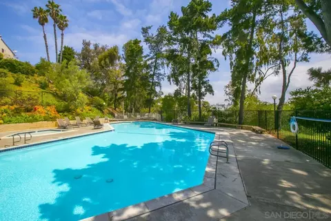 8867 Caminito Primavera, La Jolla, CA 92037 photo 39