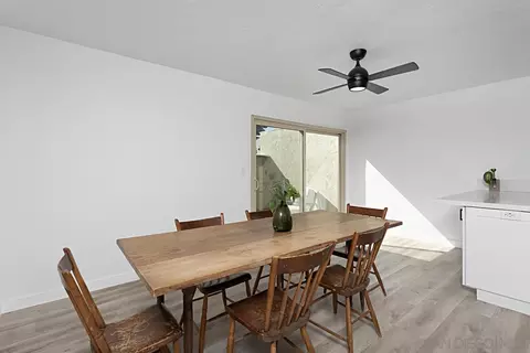 8867 Caminito Primavera, La Jolla, CA 92037 photo 18