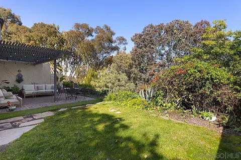 8867 Caminito Primavera, La Jolla, CA 92037 photo 36