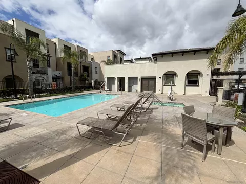 Exterior - 2114 Solara Ln, Vista, CA 92081 photo 7 of 7