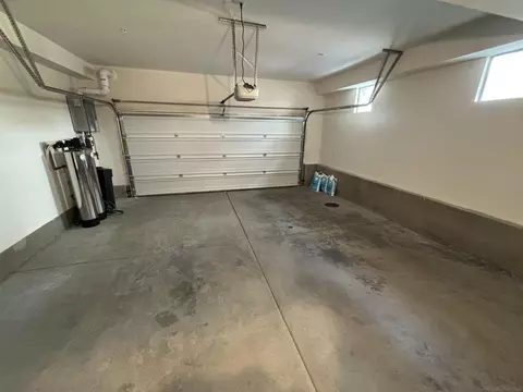 Exterior - 2114 Solara Ln, Vista, CA 92081 photo 3 of 7