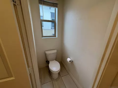 Bath - 2114 Solara Ln, Vista, CA 92081 photo 4 of 4