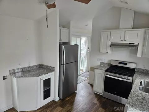 1549 N Vulcan #60, Encinitas, CA 92024 photo 2